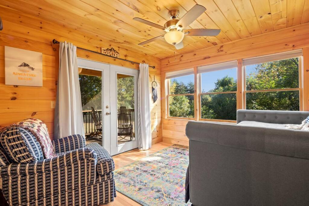 Dream Weaver Cabin Villa Candler Exterior foto