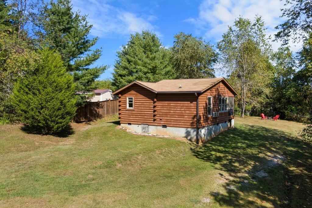 Dream Weaver Cabin Villa Candler Exterior foto